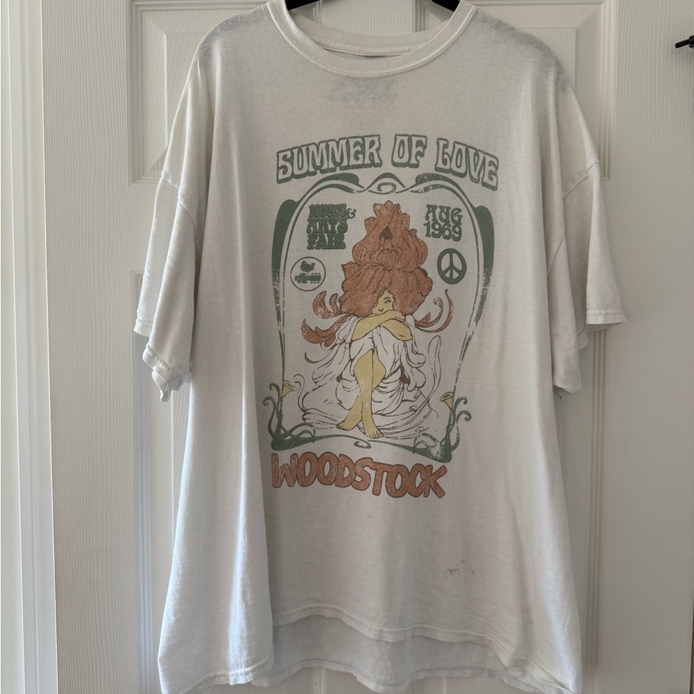 Urban Outfitters White Graphic Tee